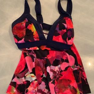 Athleta Swim Top XS